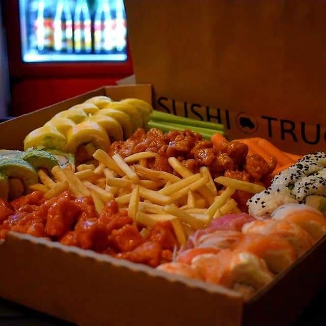 Sushi box2 incluye panco favorito California suki