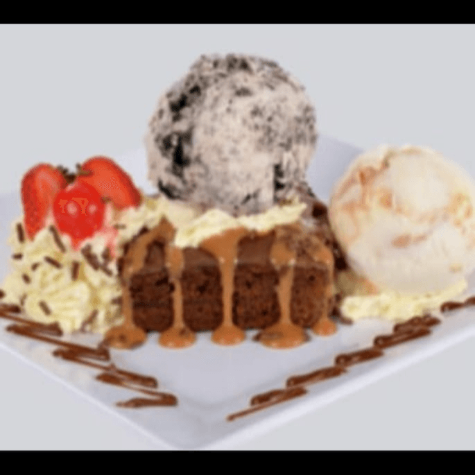Brownie con Helado