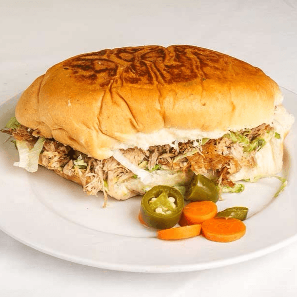 Torta de Bistec de Res con Papas Fritas
