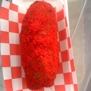Banderilla de Salchicha C/Cheetos FlaminHot