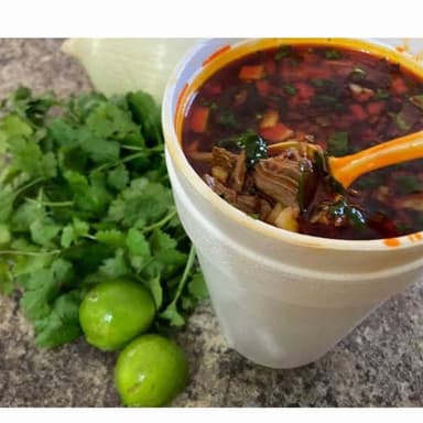Litro de birria  con 250gramos de carne