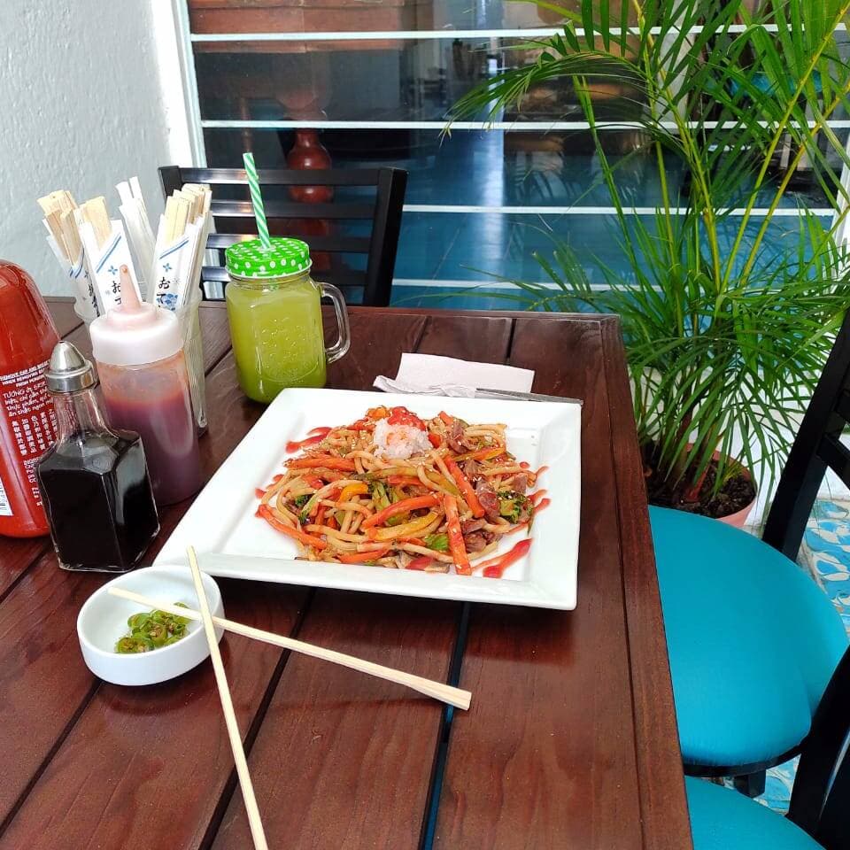 YAKIUDON  ESPECIAL