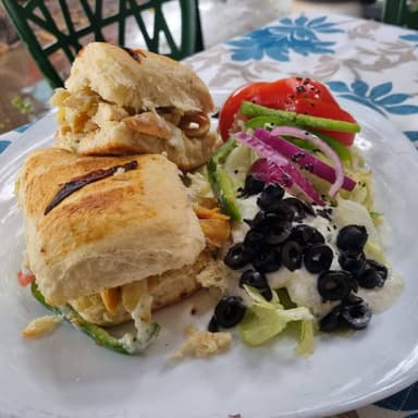 baguette griego de pollo
