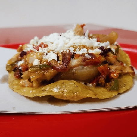 Tostada De Carnitas