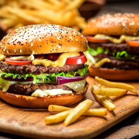 MEGA-BURGER (Hamburguesa Doble Carne)
