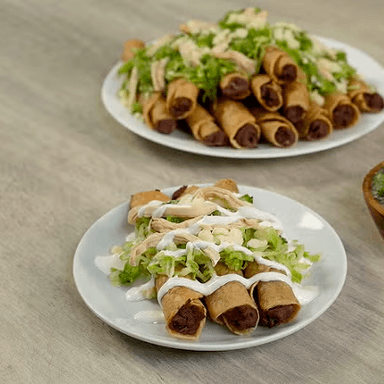 Tacos Dorados de Frijol