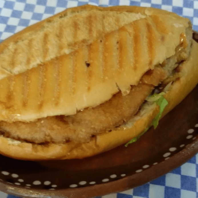 Torta de milanesa de pollo