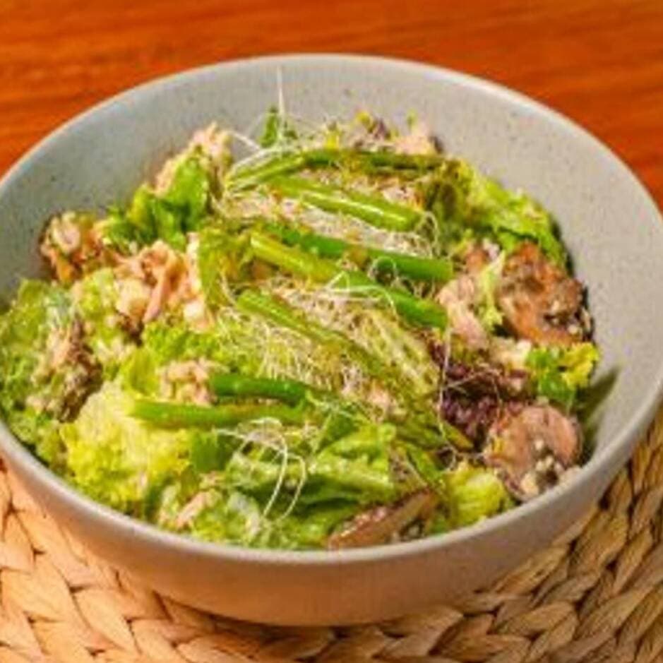 Ensalada Mediterráneo de Quinoa y Atún