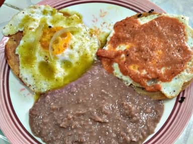 HUEVOS DIVORCIADOS