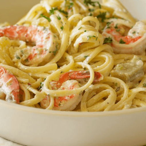 Spaguetti con Camarones en Salsa Blanca