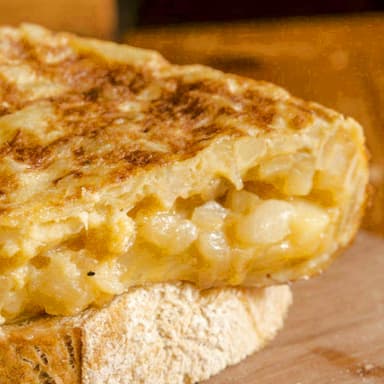 Tortilla Española - Típico