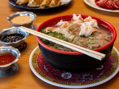 Pho Res y Camarón