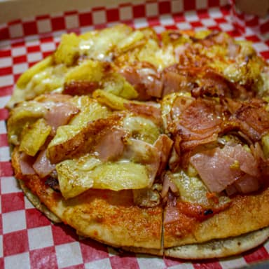 PIZZA HAWAIANA