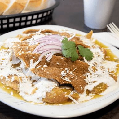 Chilaquiles Verdes con Milanesa