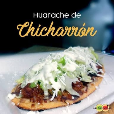 Huarache de Chicharrón