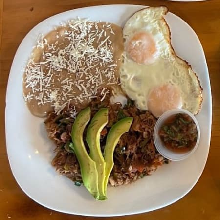 Huevo con Machaca