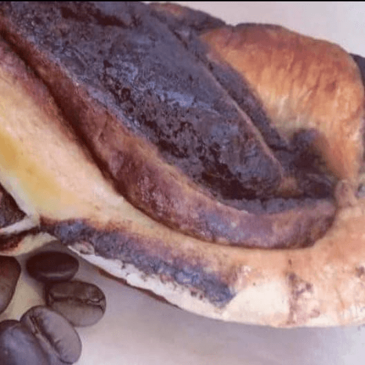 Trenza de masa madre con chocolate