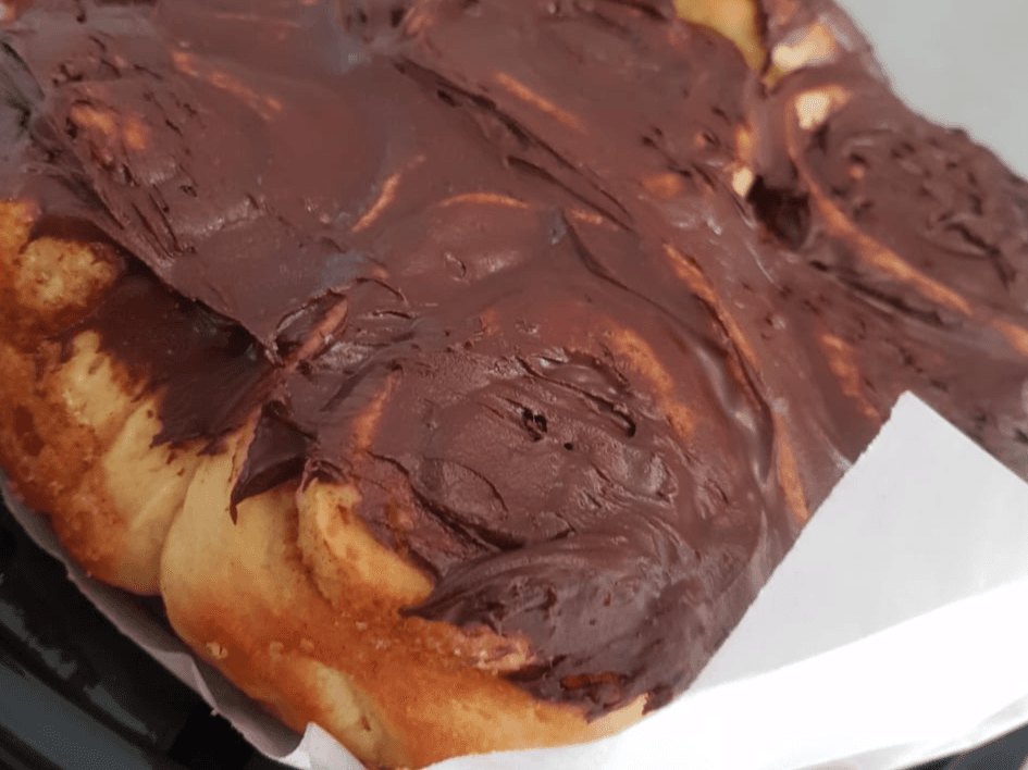 Charola 8 Roles Chocolate Avellana