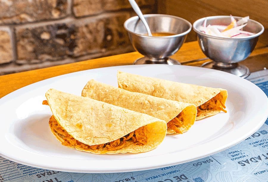 Orden de tacos de cochinita