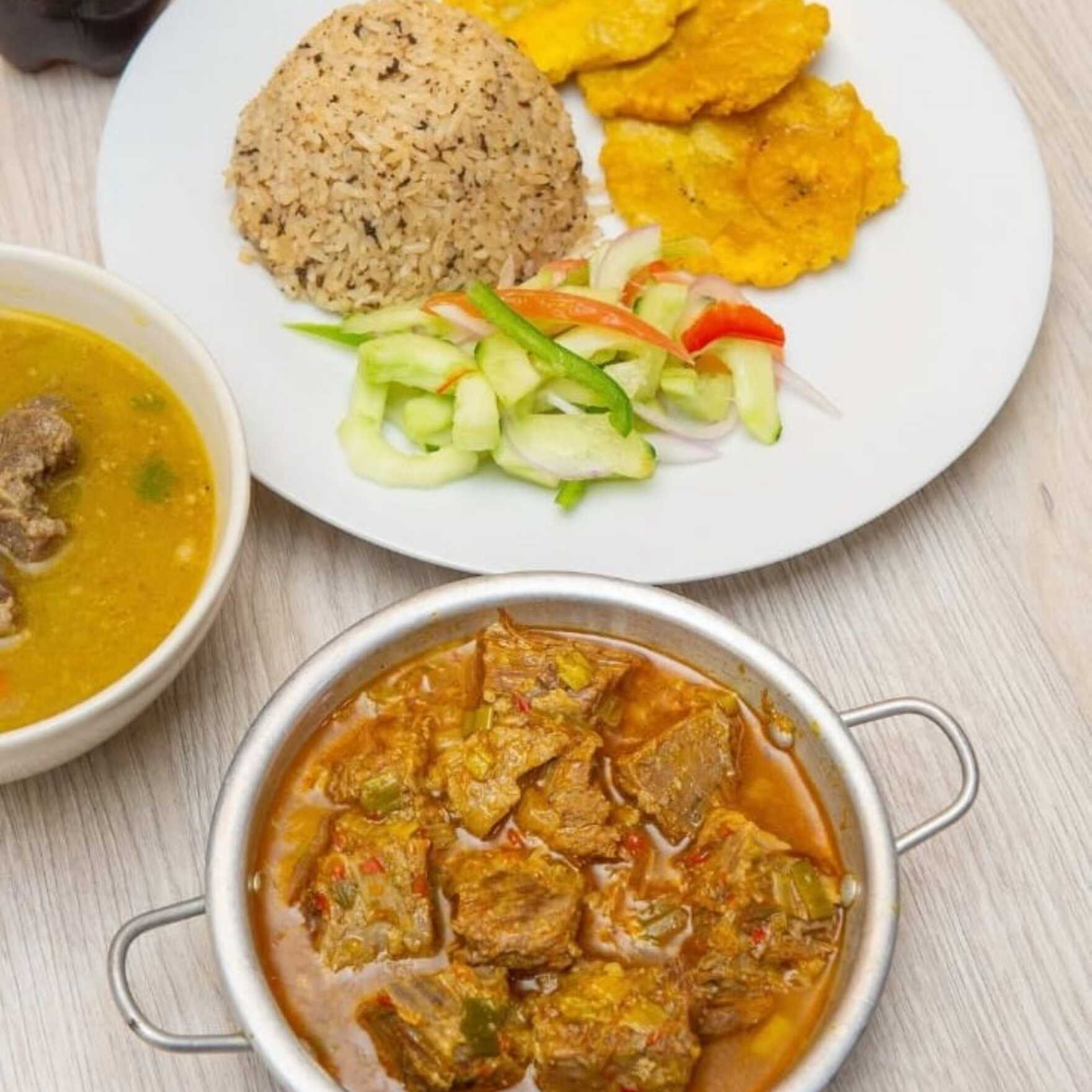 Almuerzo con Sobrebarriga Guisada