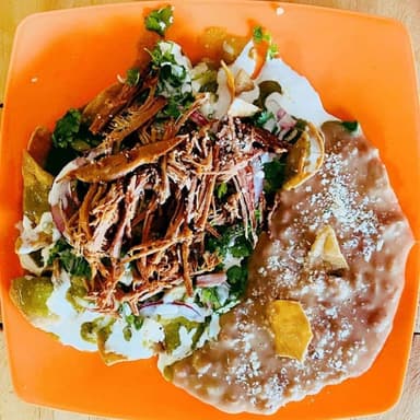 Chilaquiles con Birria