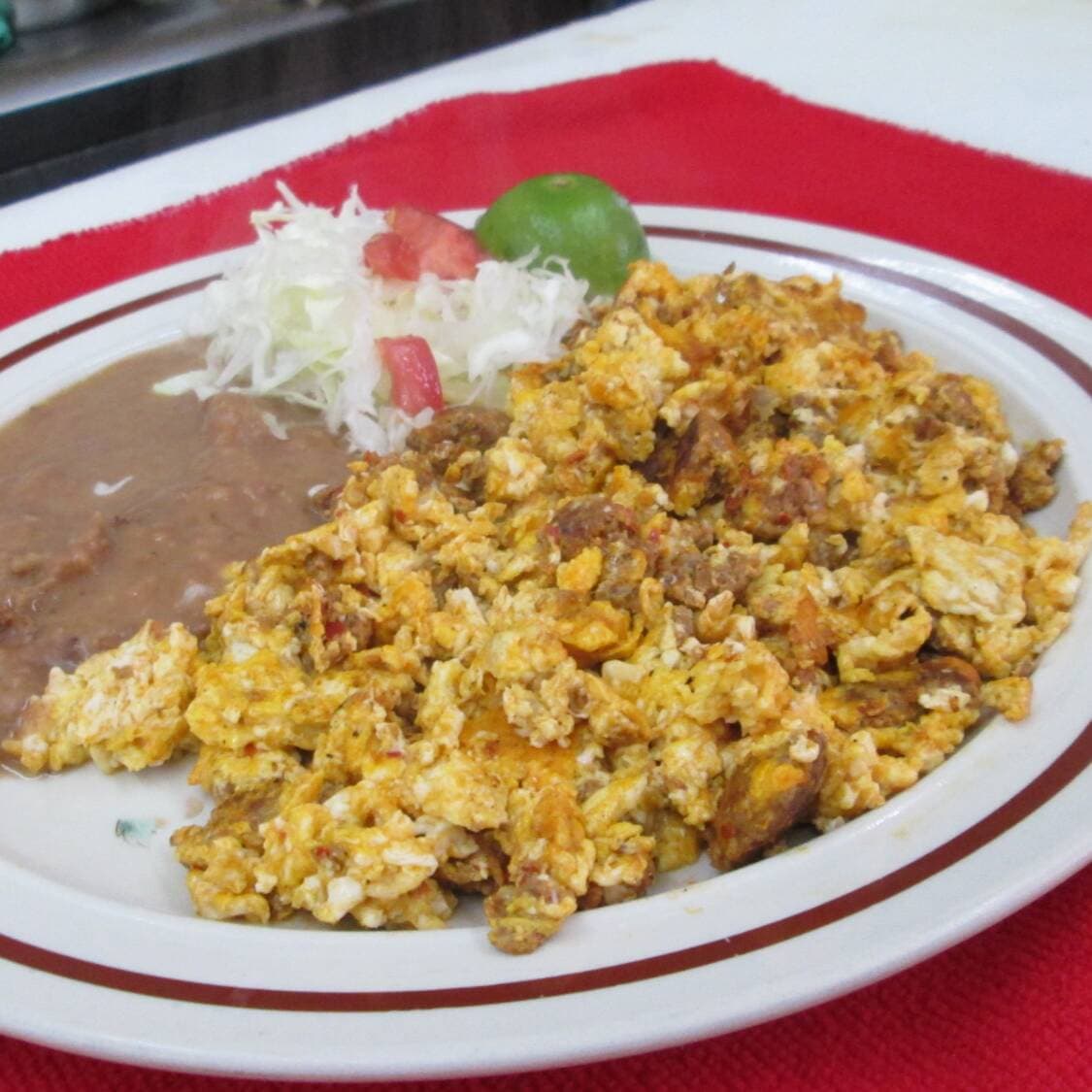 HUEVOS CON CHORIZO