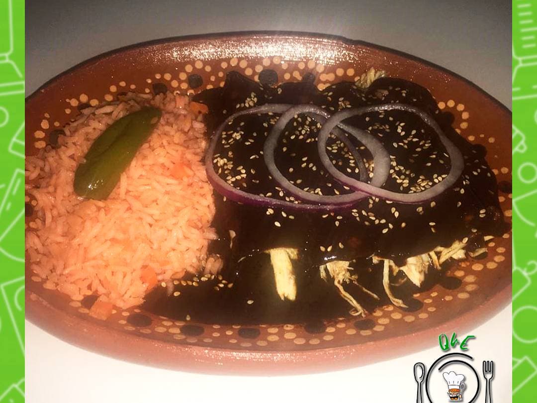 Enmoladas Oaxaqueñas