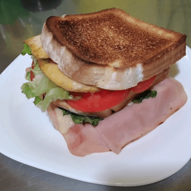 Pac  Sandwich Sencillo 3 pisos +agua de sabor