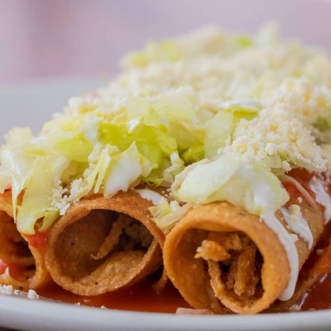 Orden de 3 Tacos Dorados
