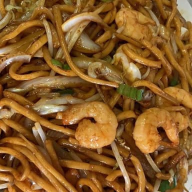 Lonche 30 chowmin de camaron