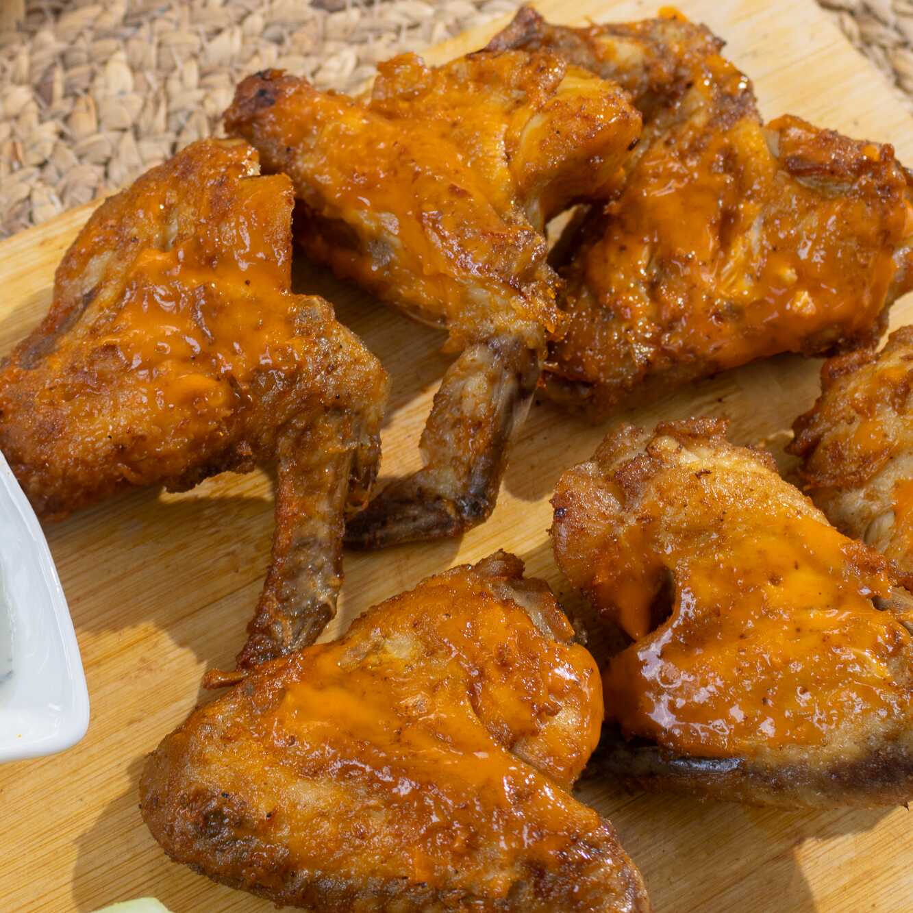 Alitas de Pollo con Papas