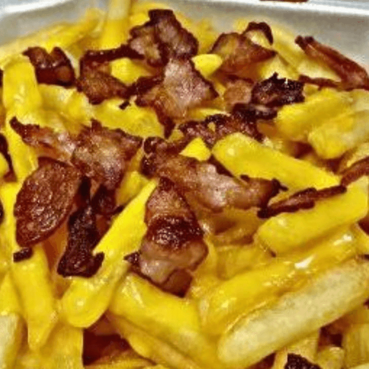 Papas fritas con tocino