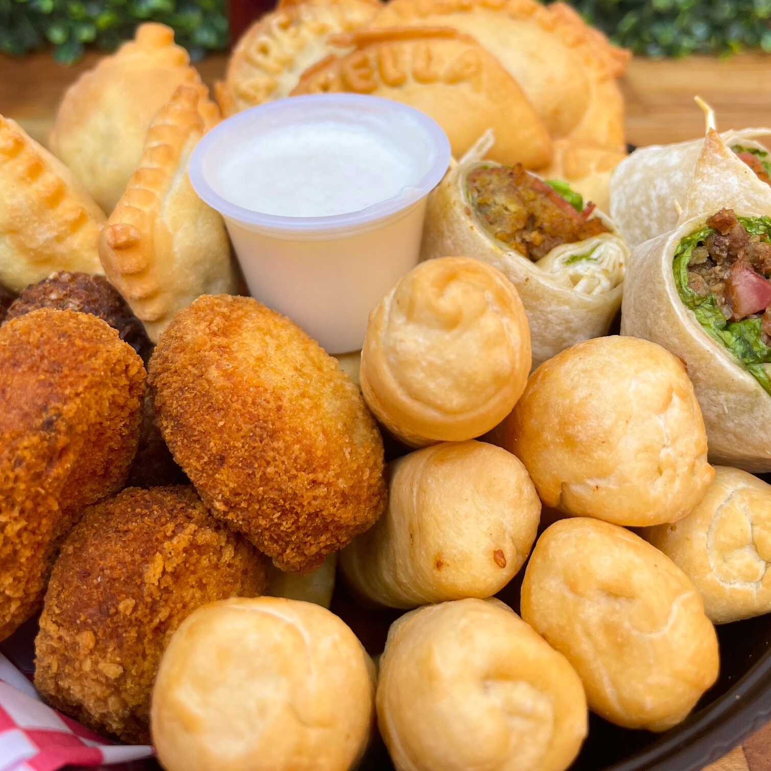 Combo 30 Picaditas con Salsa de la Casa