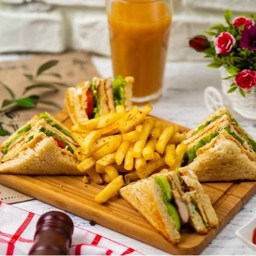Club Sandwich + 2 Jugontones