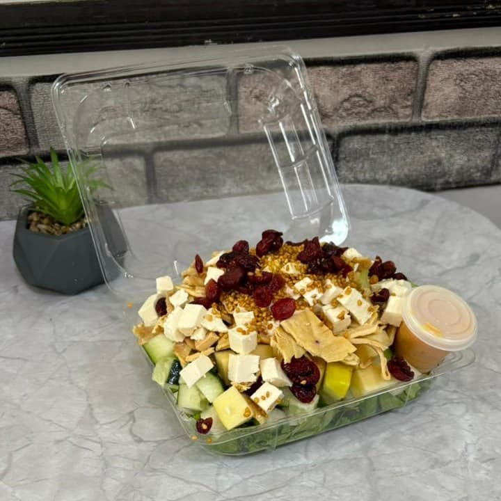 Combo Ensalada + Jugo Verde