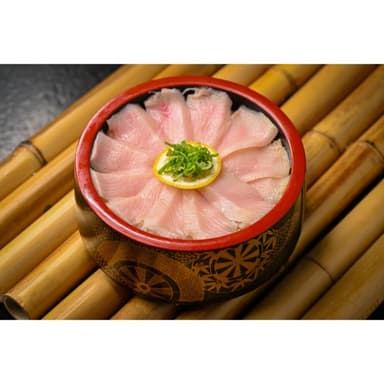 DONBURI HAMACHI