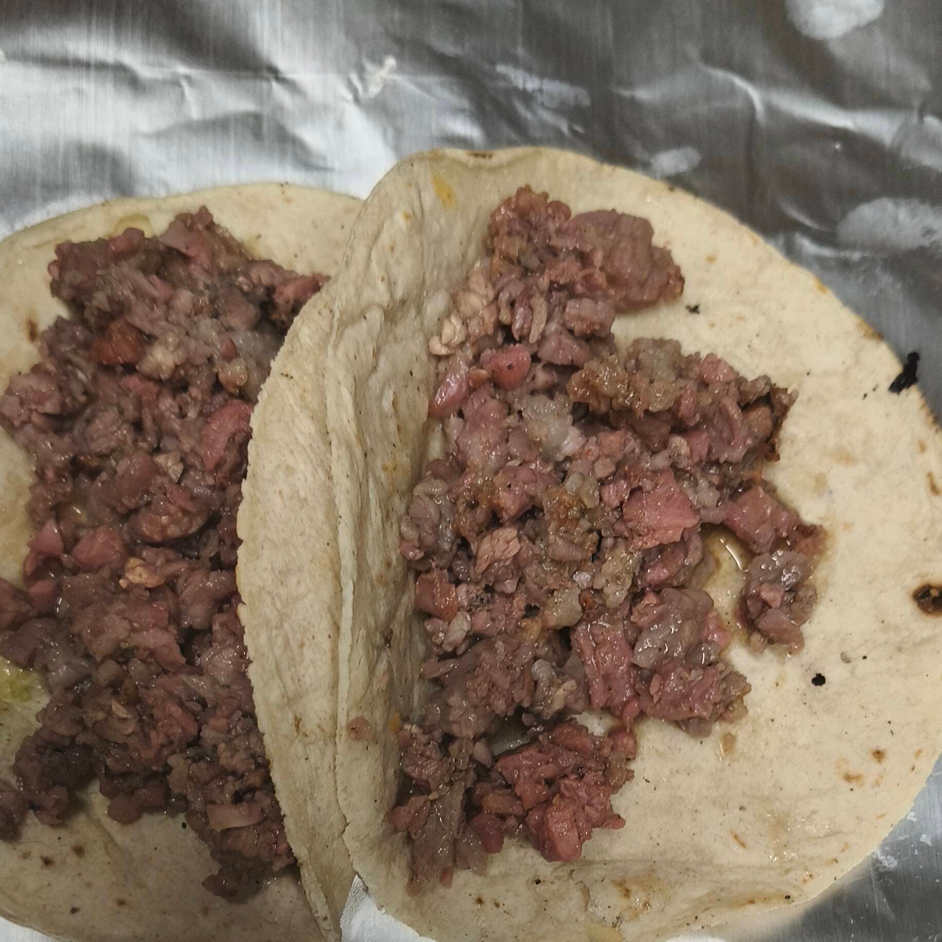 5Tacos de carne asada frijoles y coca