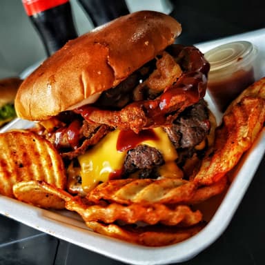 Crispy Burger🍔🍟🥓🧅