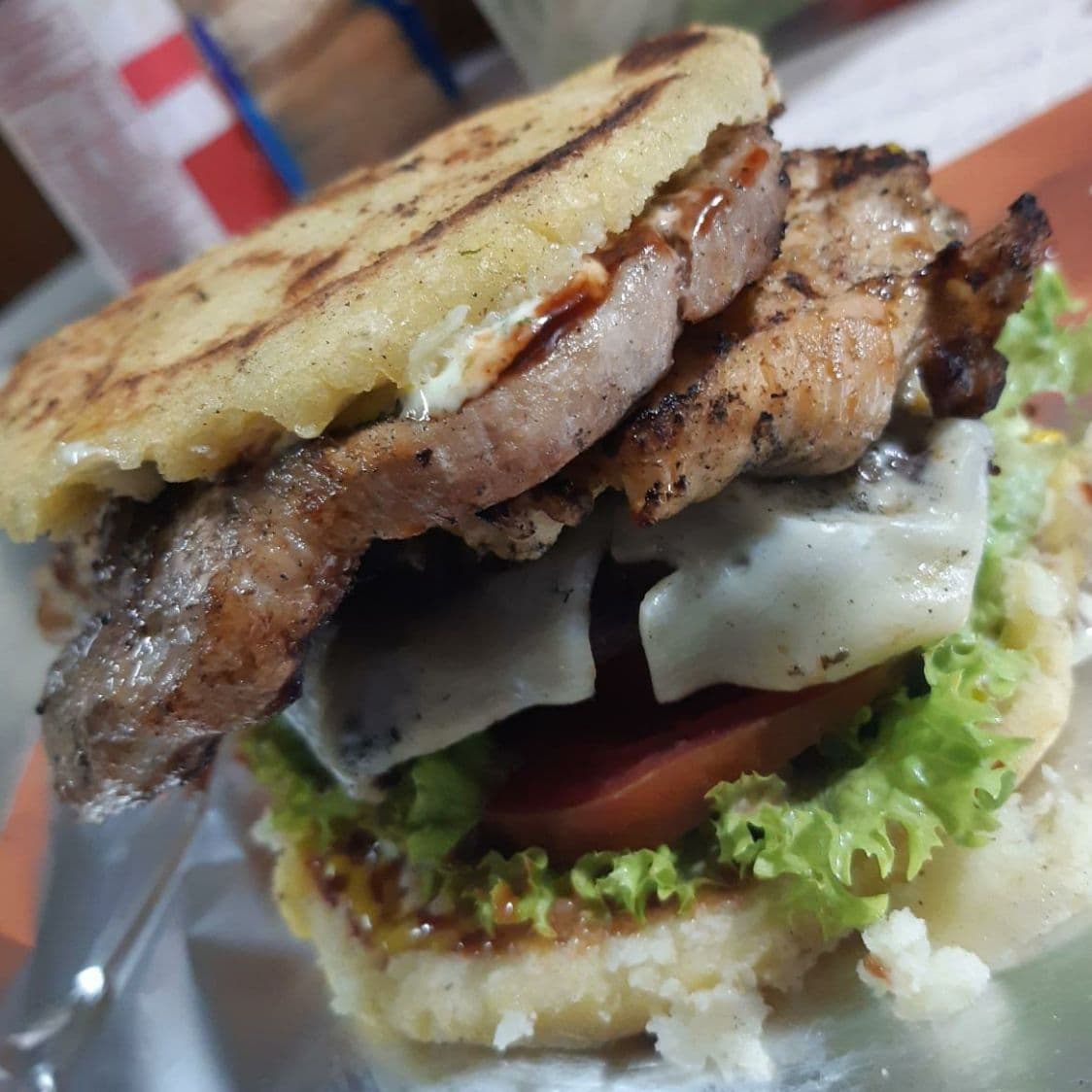 Arepa Burguer triple