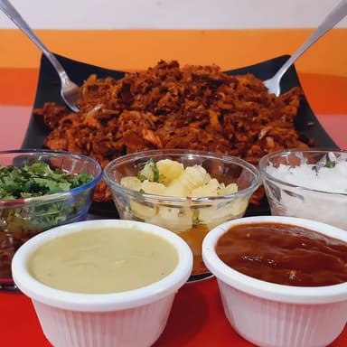 Combo 1/2 Kilo de Pastor + Quezadilla + Bebidas