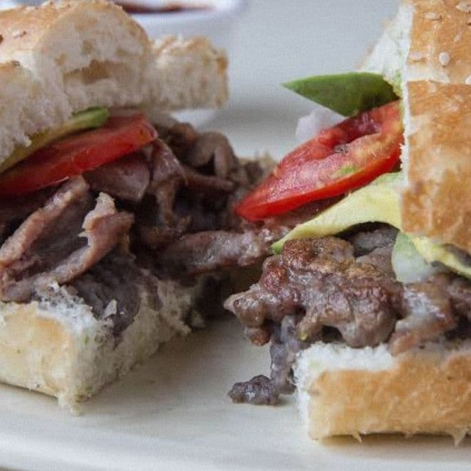 Torta de Arrachera al Carbon