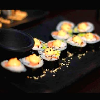 Tsuki Roll Roll