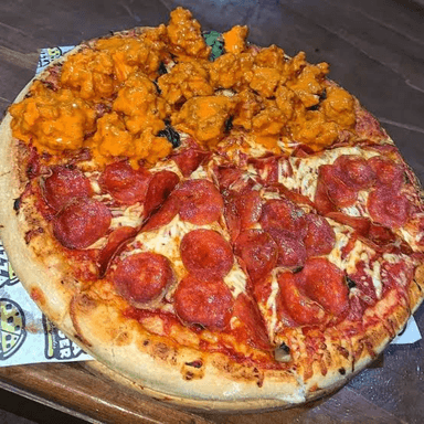 BONELESS & PEPERONI