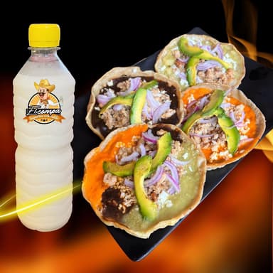 3 Picaditas Tradicionales + 1 Agua de Sabor