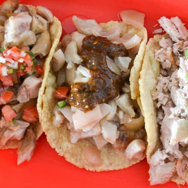 Taco Blandito de Carnitas