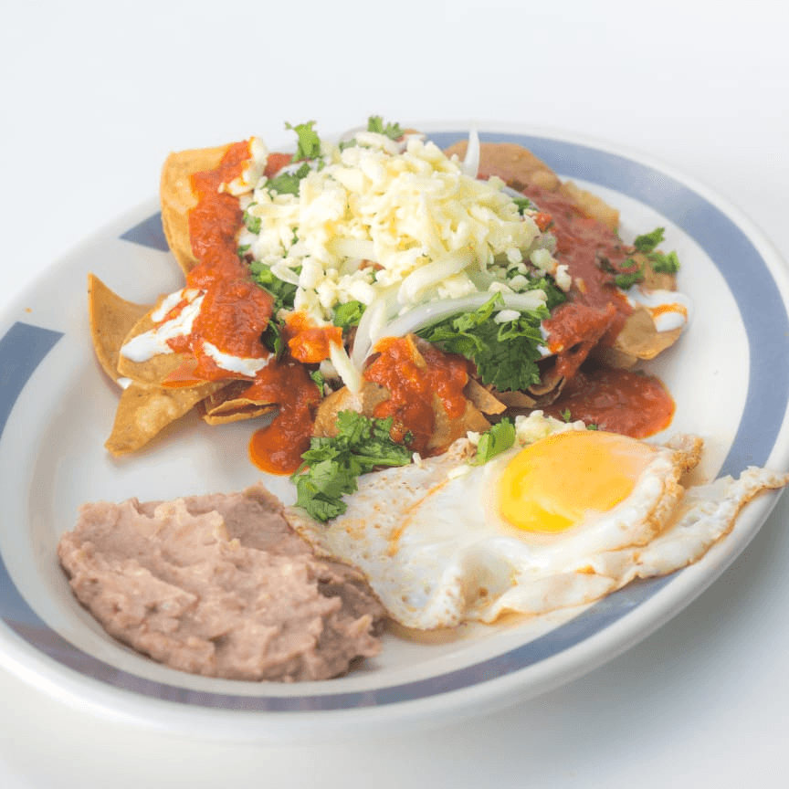 Desayuno Completo Chilaquiles/Café/Jugo/Coctel fru