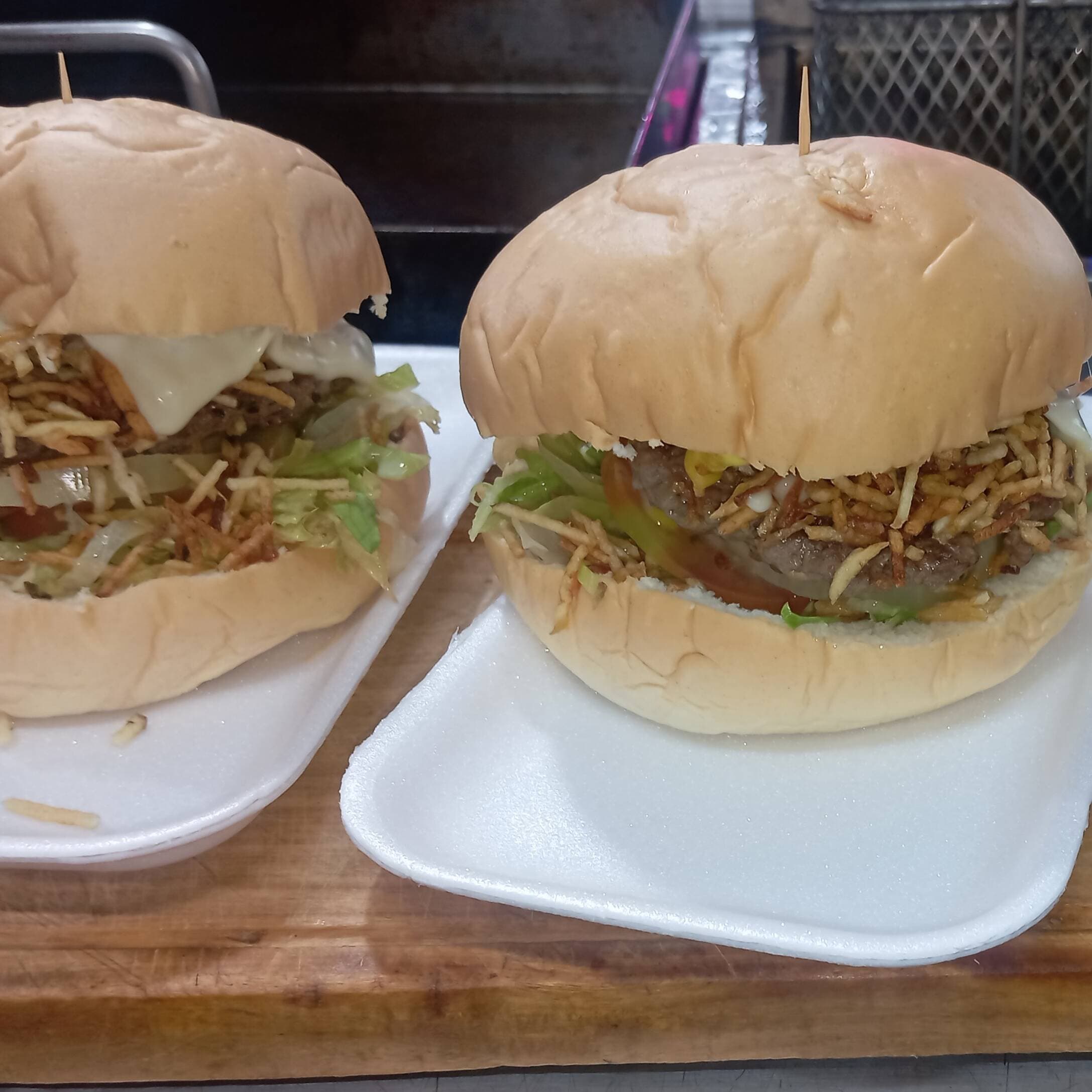 Hamburguesa Mixta Carne y Pollo