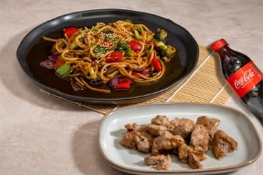 Combo Noodles con Arrachera con Bebida