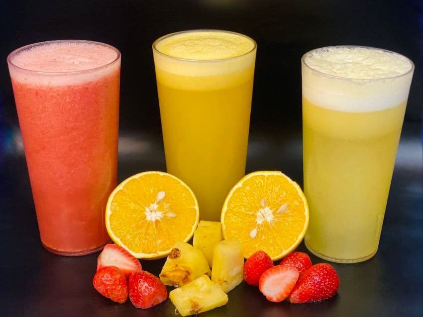 Aguas Frescas de Fruta 100% Natural