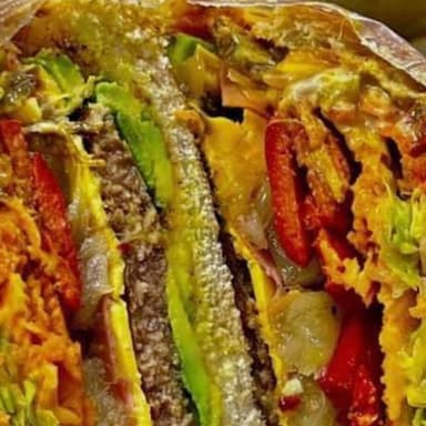 HAMBURGUESA TERCIA